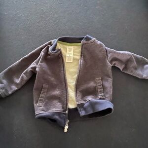 ‼️Mix and Match 3 items for $5‼️ Carter’s baby 9 months zipper jacket